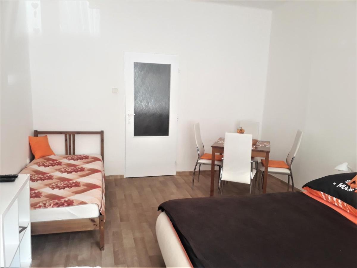 Apartmany Karlštejn Eksteriør billede